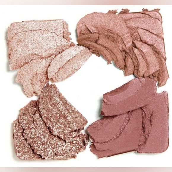 Charlotte Tilbury Exaggereyes Luxury Eyeshadow Palette - Picture 2 of 7